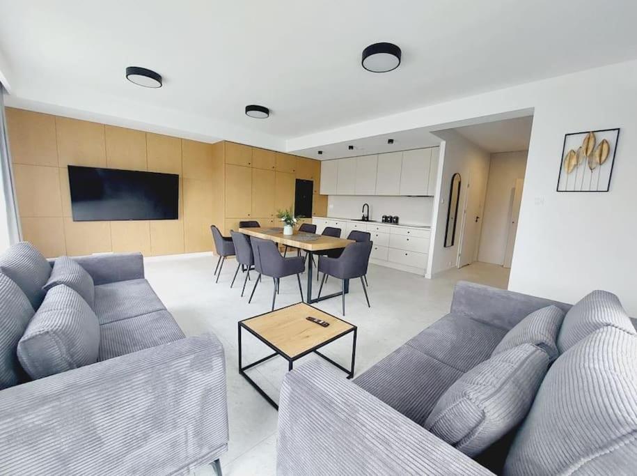 Przestronny Apartament, Ogrodek, Miejsca Postojowe W Garazu Apartment Krakau